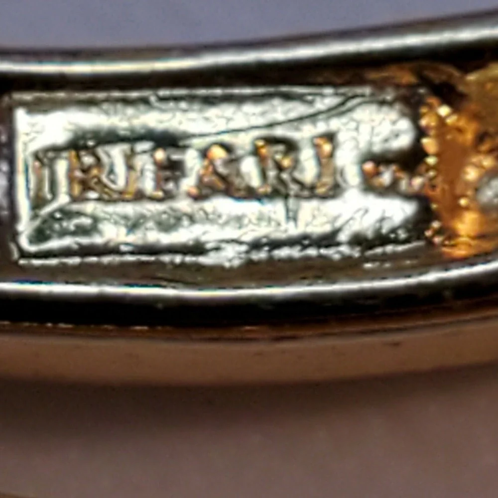 Vintage Signed Trifari Large Smooth Gold Tone Metal Swirl Curved Brooch Pin